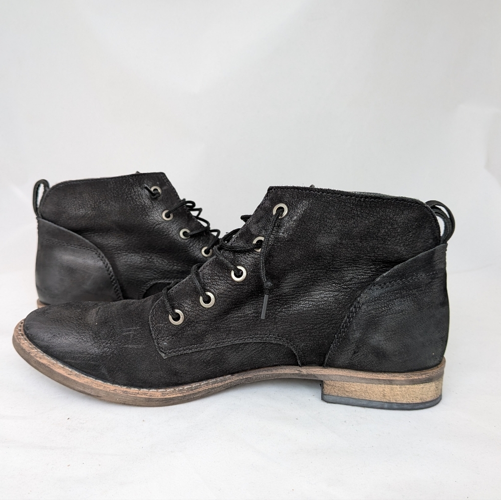 Black Women's Lace-Up Ankle Boots - Picture 7 of 7